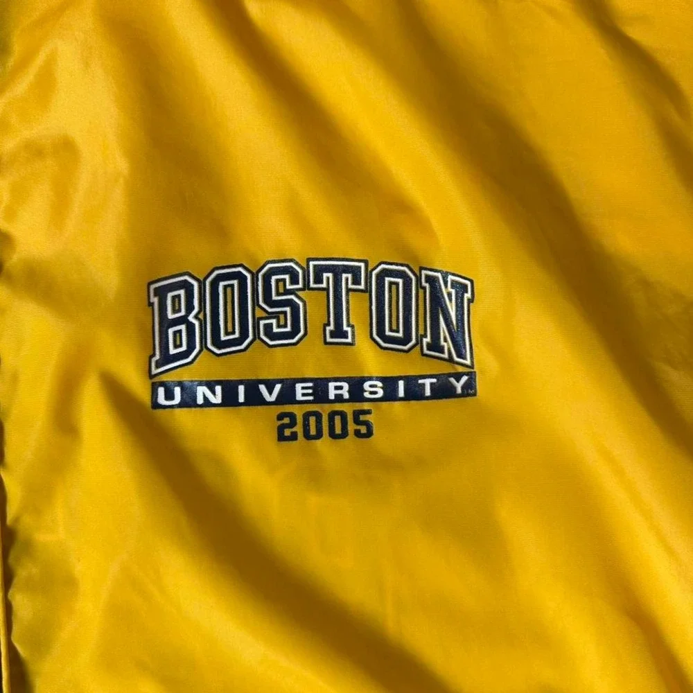 Vintage Boston University 2005 Pullover Windbreaker Jacket Yellow Anorak Y2K